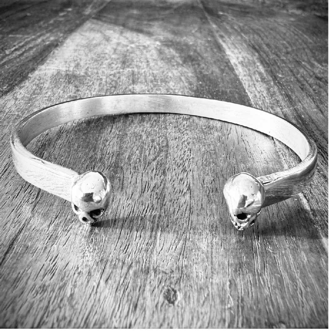 ★SKULL CUFF★