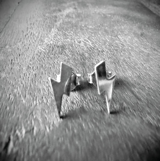 ★LIGHTNING BOLT EARRINGS★