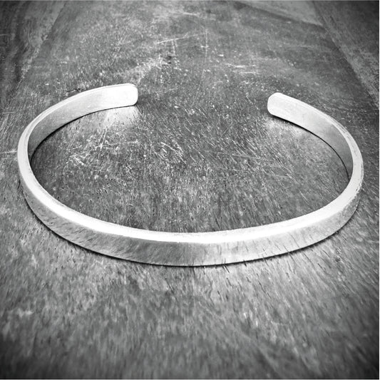 ★ESSENCIAL CUFF★